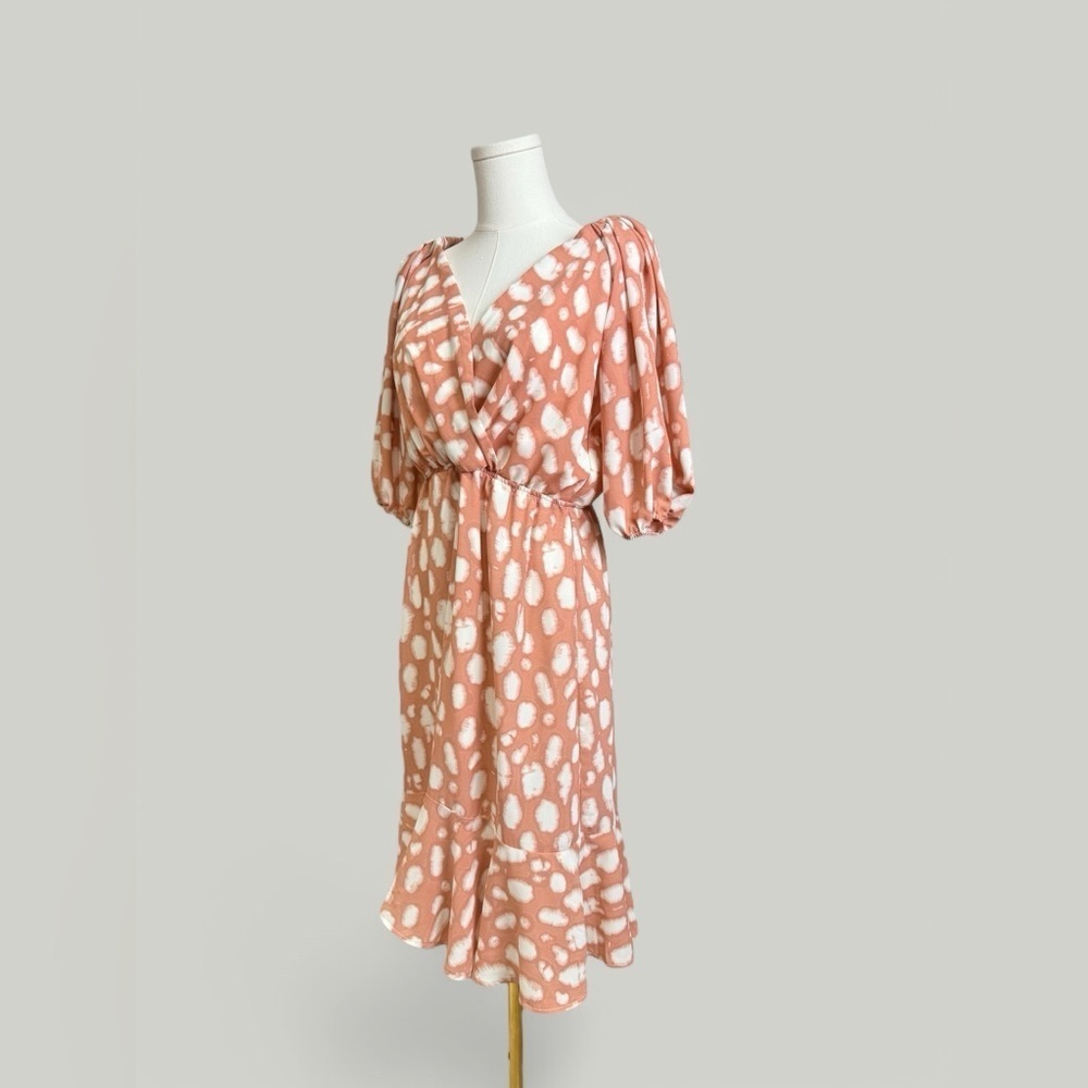 SAINTS & HEARTS Dress Women Size Small Tan White Midi Off-shoulder 3/4 Sleeves - Picture 6 of 14